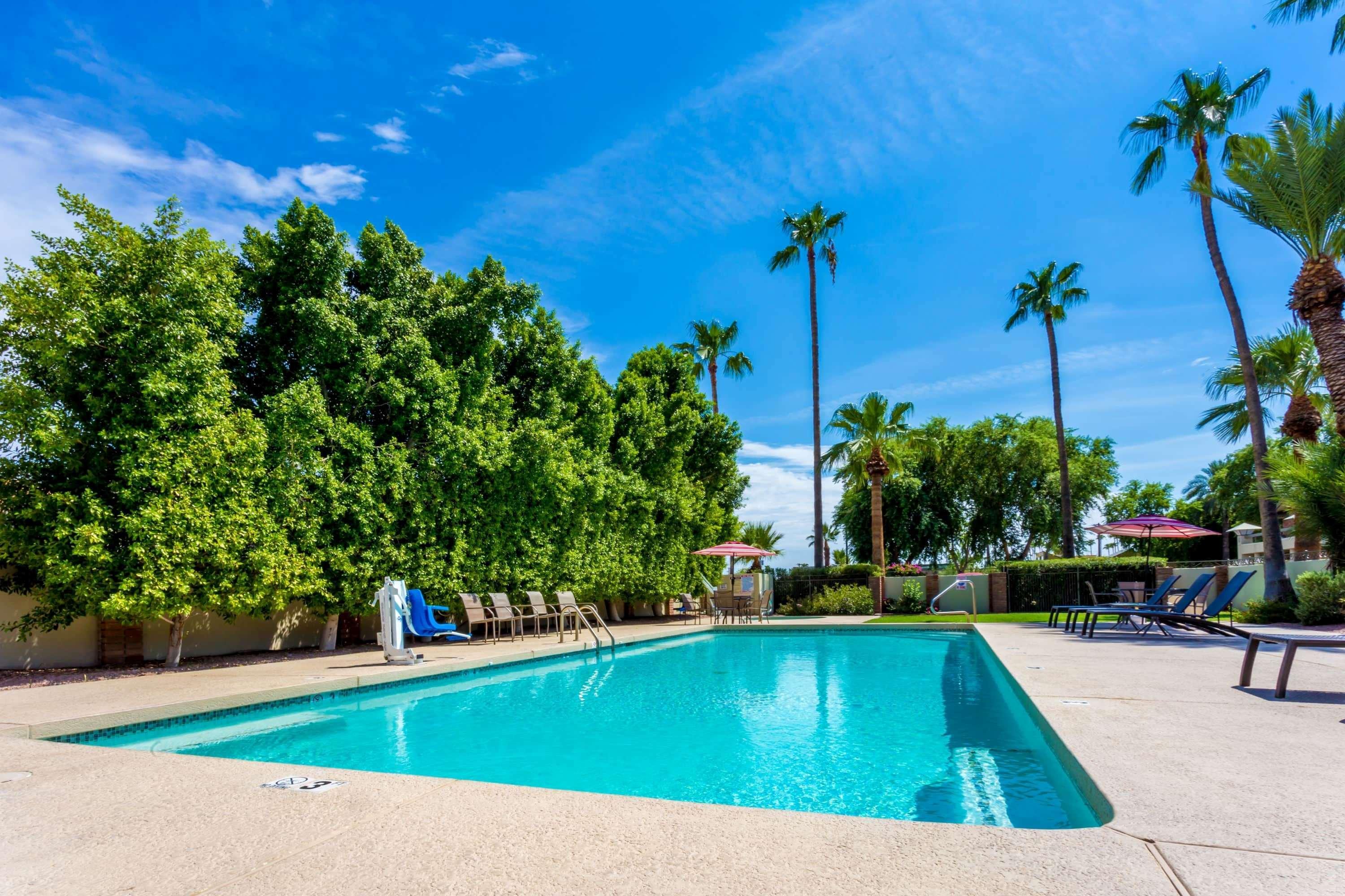 Howard Johnson By Wyndham Scottsdale Old Town Bagian luar foto