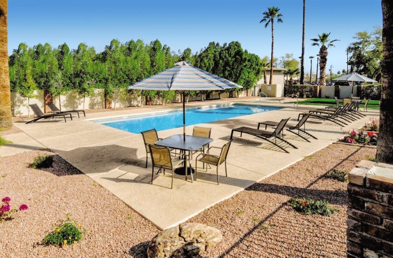 Howard Johnson By Wyndham Scottsdale Old Town Bagian luar foto